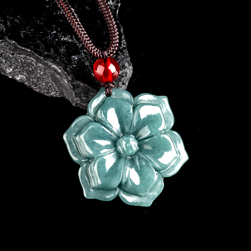 Necklaces - Naszyjnik z zawieszką w kształcie kwiatu