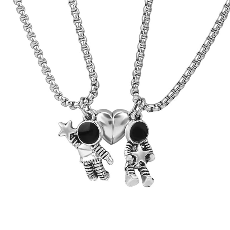 2 szt. Astronomia Spaceman Dop – Magnetic Couple Matching Necklaces recenzja i cena