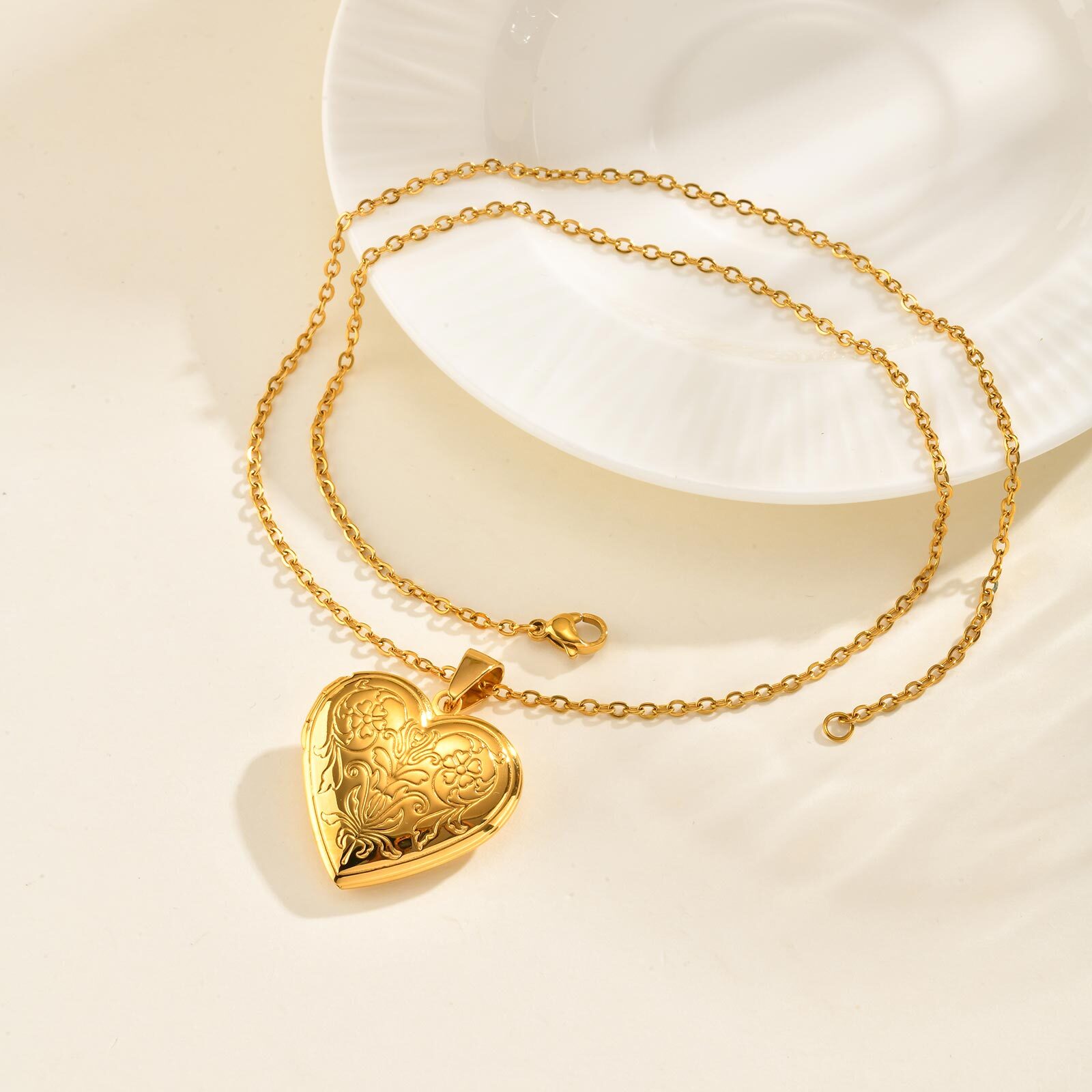 Naszyjnik z medalionem na zdję – Heart Locket Necklace Photo recenzja i cena