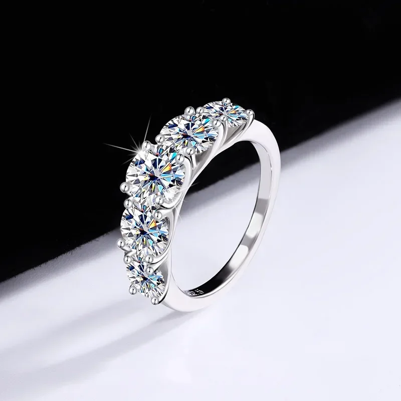 Luksusowa obrączka ślubna z 18 – Moissanite Engagement Ring 1 Carat recenzja i cena