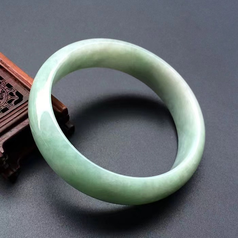 Jadeit dla kobiet, zielona bra – Bracelets recenzja i cena