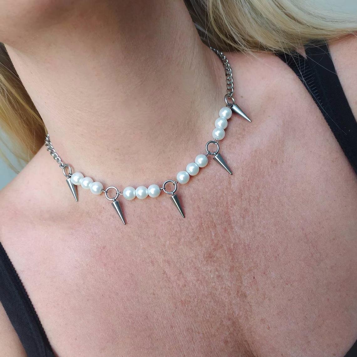 Egirl naszyjnik z pereł DIY De – Goth Punk Spike Choker recenzja i cena