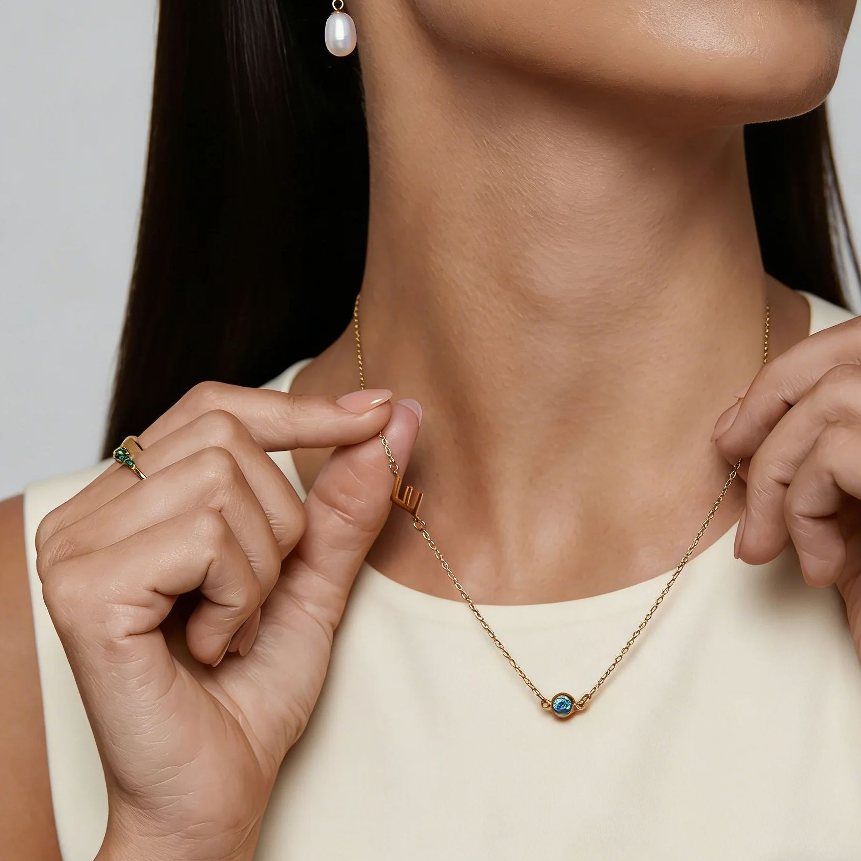Naszyjnik z inicjałem i kamien – Initial Letter Necklace 18K Gold recenzja i cena