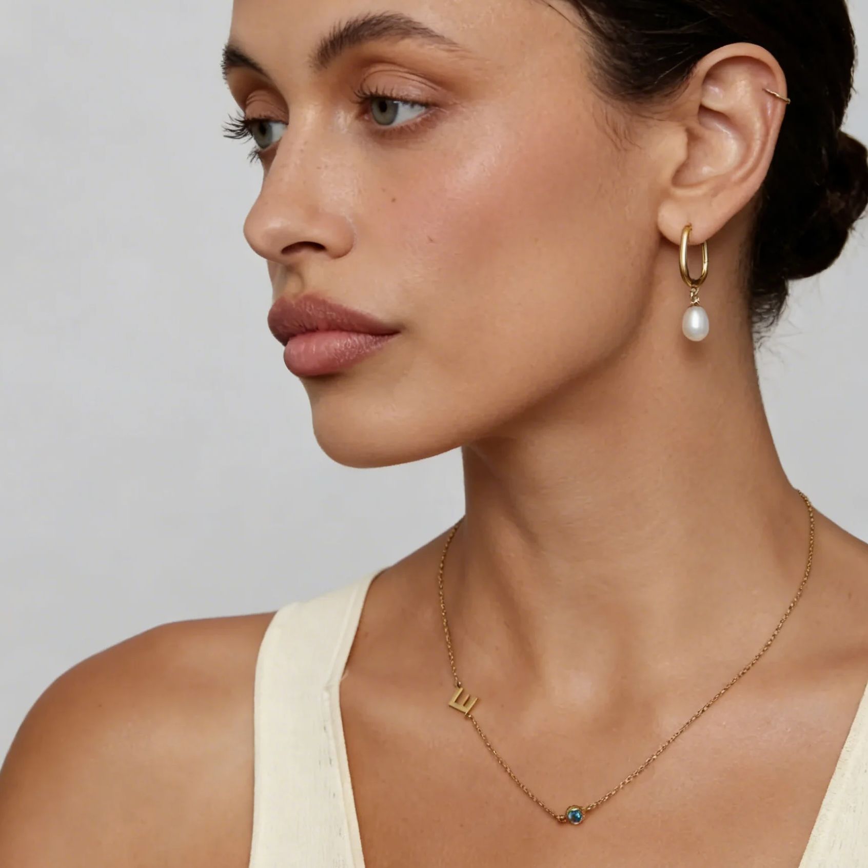 Naszyjnik z inicjałem i kamien – Initial Letter Necklace 18K Gold recenzja i cena