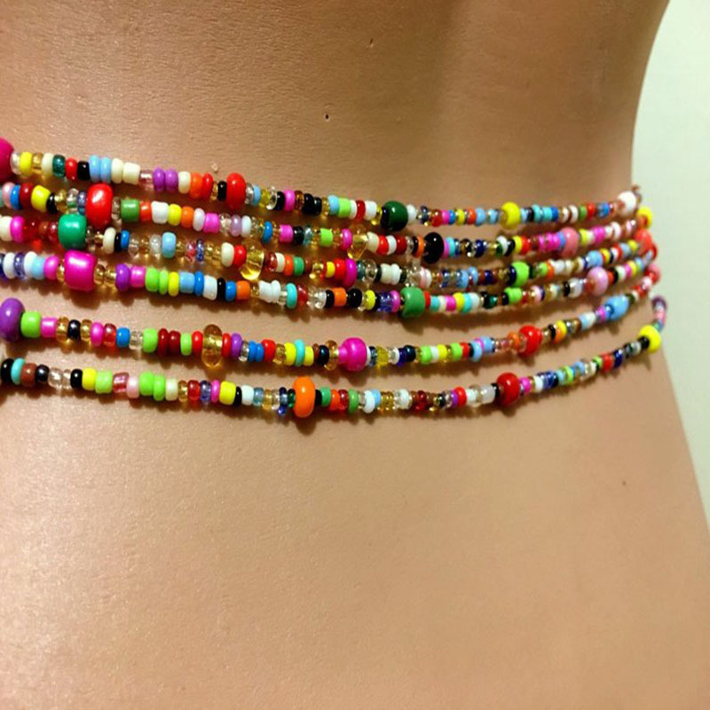 Kobiety z warstwowymi koralika – Body Jewelry recenzja i cena