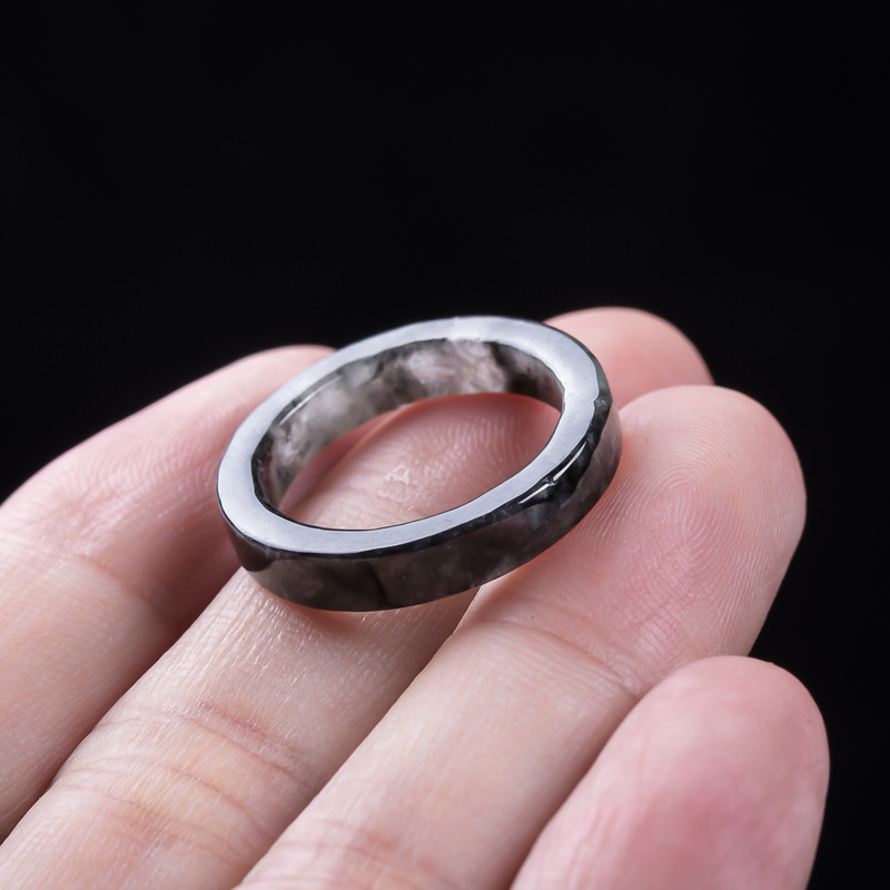 Naturalny pierścionek z czarne – Rings recenzja i cena